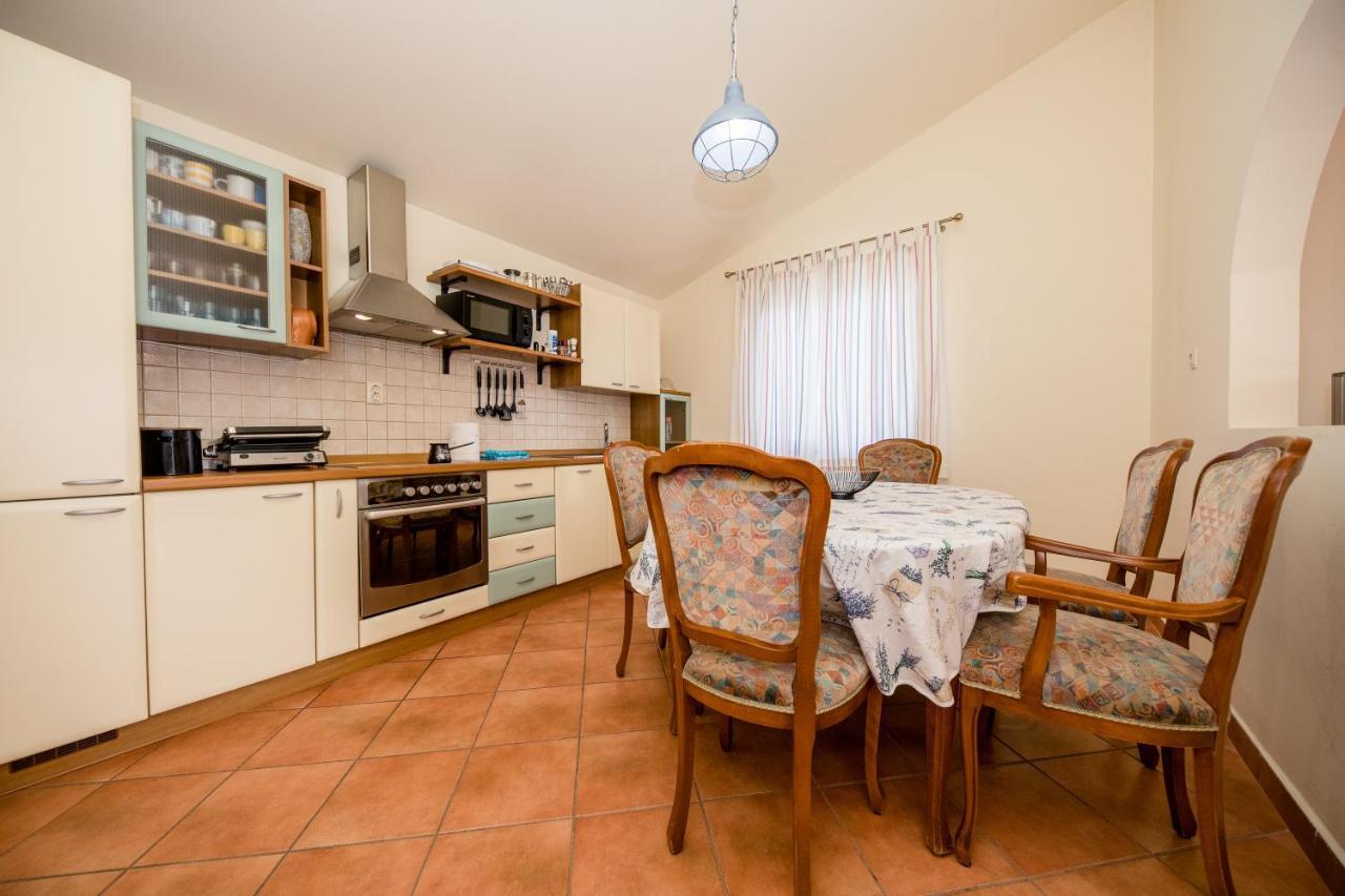 Nikolina Rab Apartments Rab Town Kültér fotó